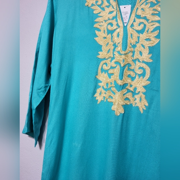 NEW Top It Off Turquoise Tunic Top with Gold Embroidery Woman's Size Small - Picture 3 of 9